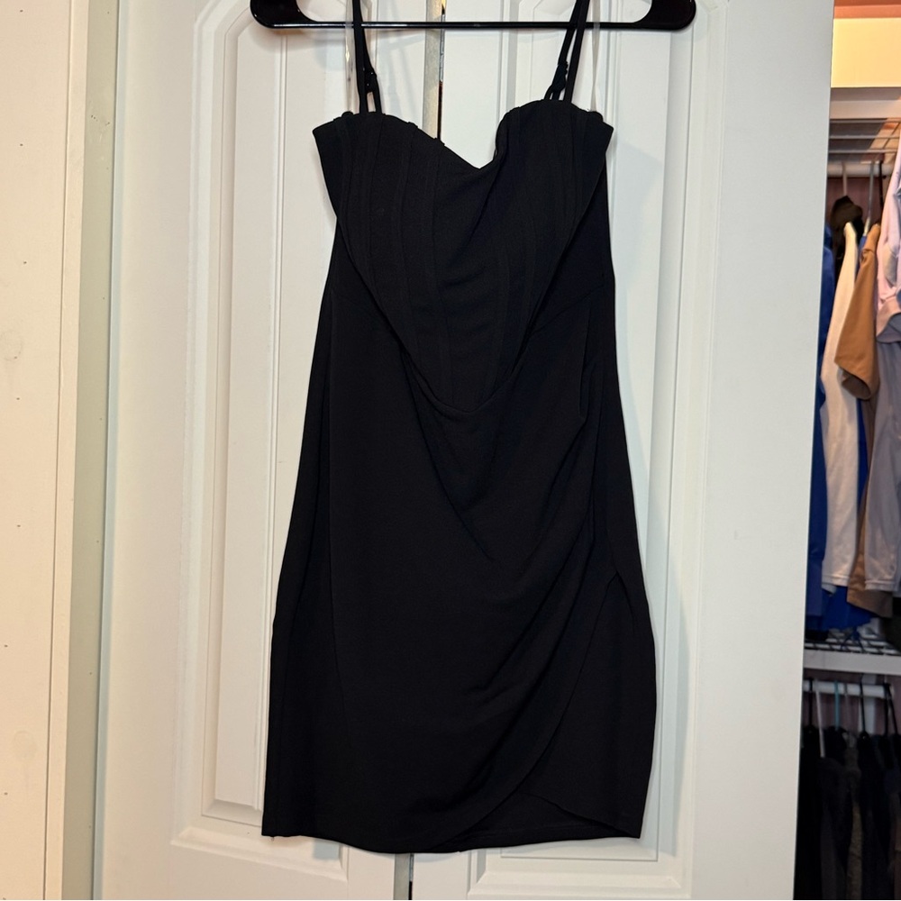 Willow-Root Black dress with removable straps - size large